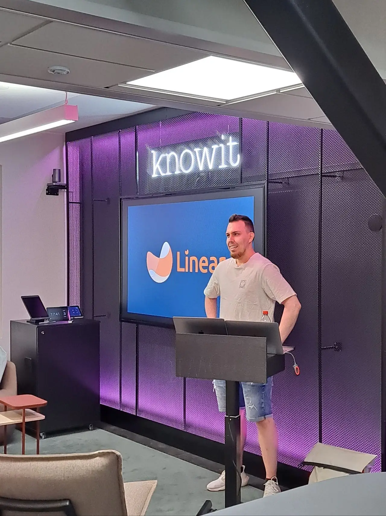 My presentation "The transition from Agency to Product Development" at a WordPress Helsinki meetup