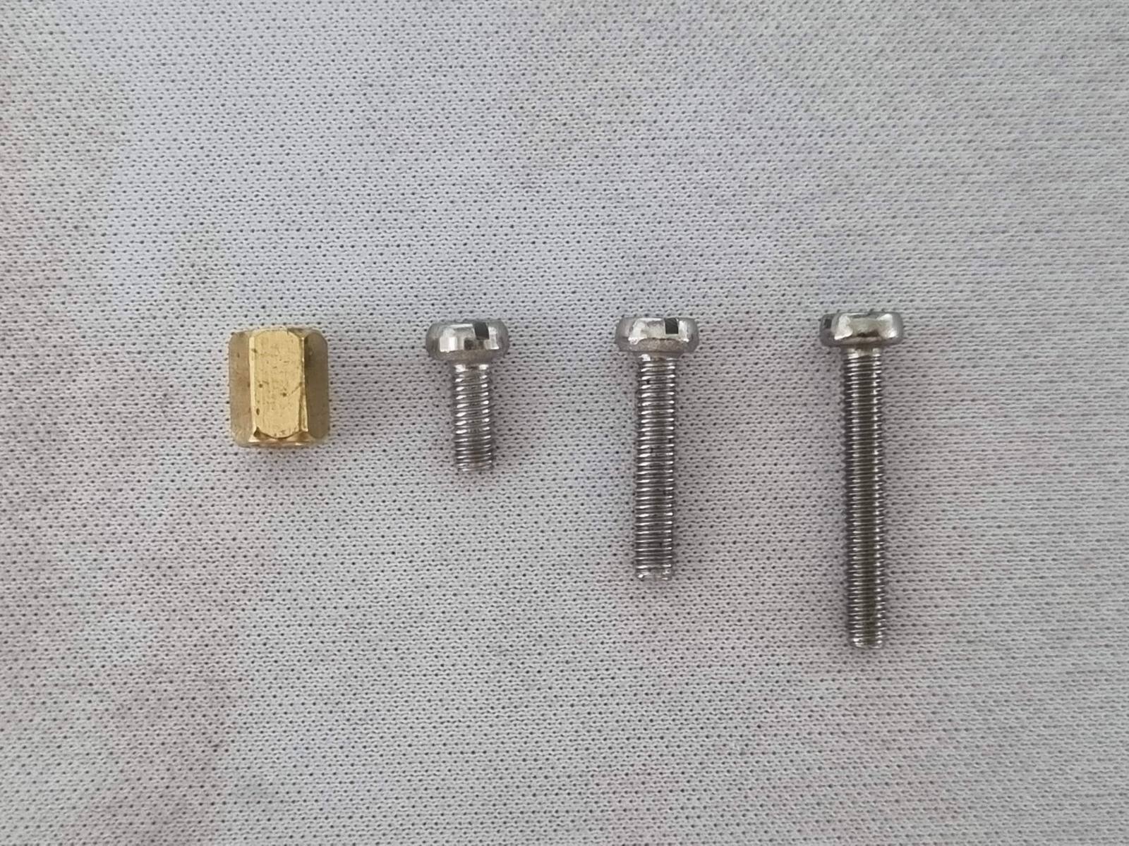 Included screw and standoff types