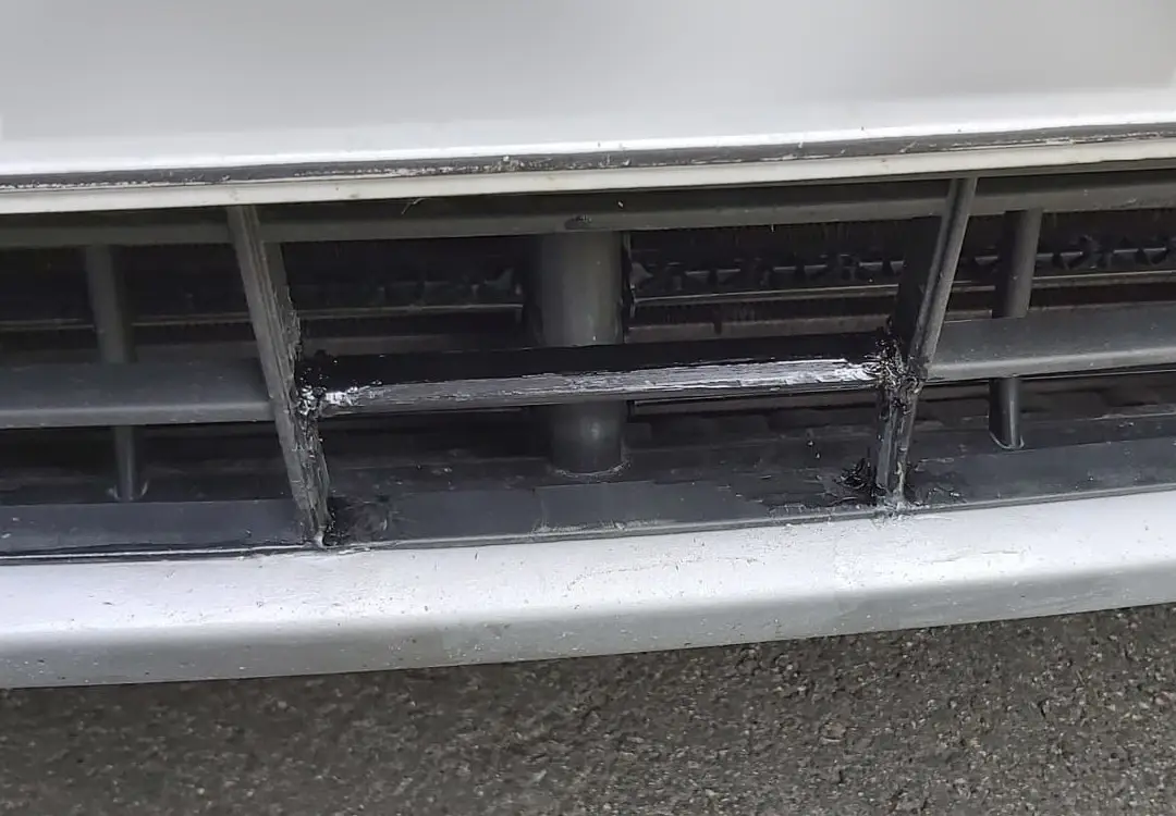 3D-printed and painted section for a car front grille