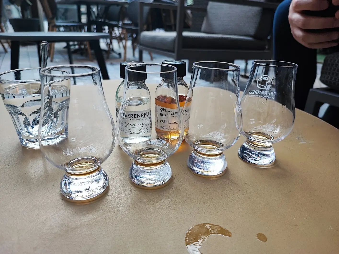 Tasting whisky sampled from my Teerenpeli cask