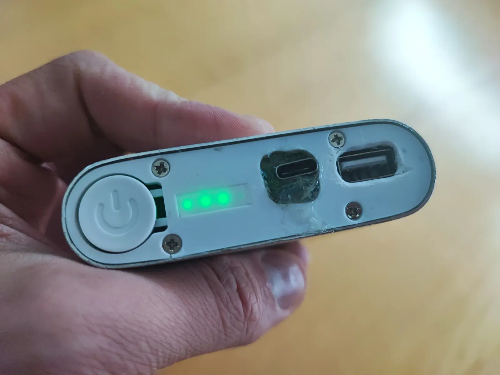 Battery bank with replaced old Micro-B port with Type-C