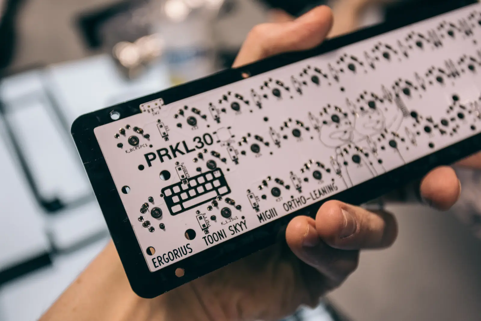The PCB of the PRKL30 keyboard