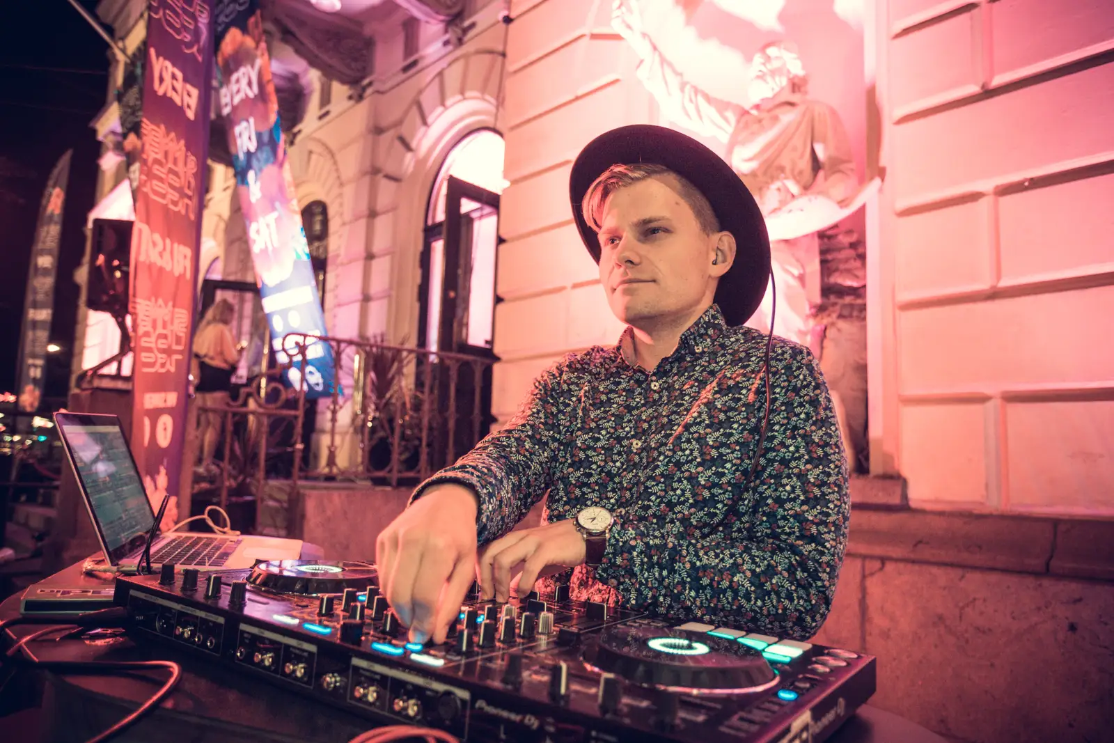 DJ playing outside of Ylioppilastalo in Helsinki